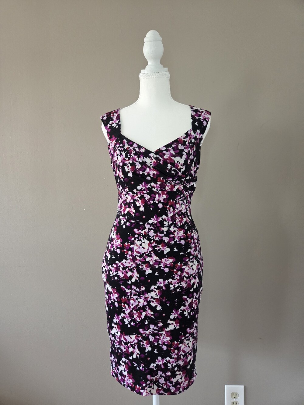 White House Black Market Instantly Slimming Floral Sheath Dress Size 4 Pink Blac